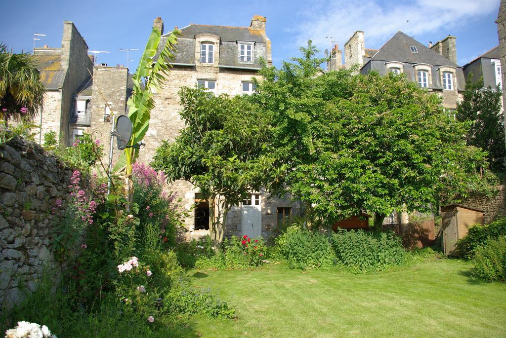 Appartement Des Remparts Dinan Quarto foto